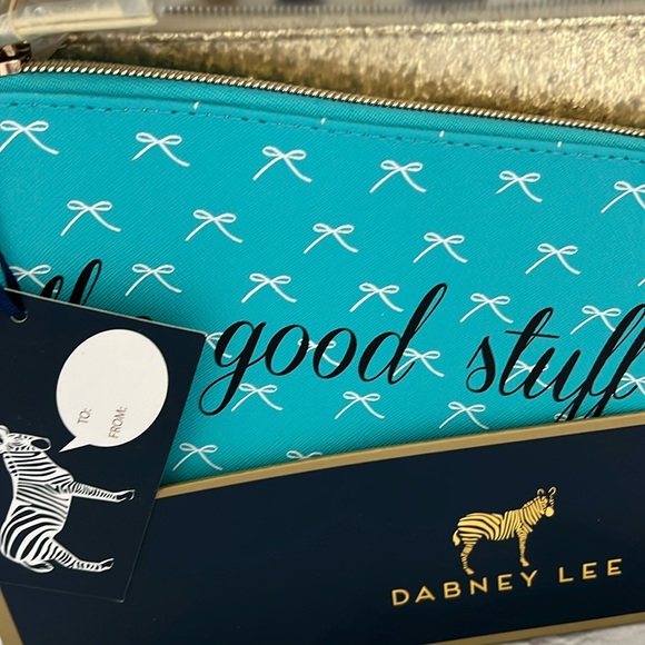 accessories set of three pouches travel “the good stuff “ - Picture 2 of 7